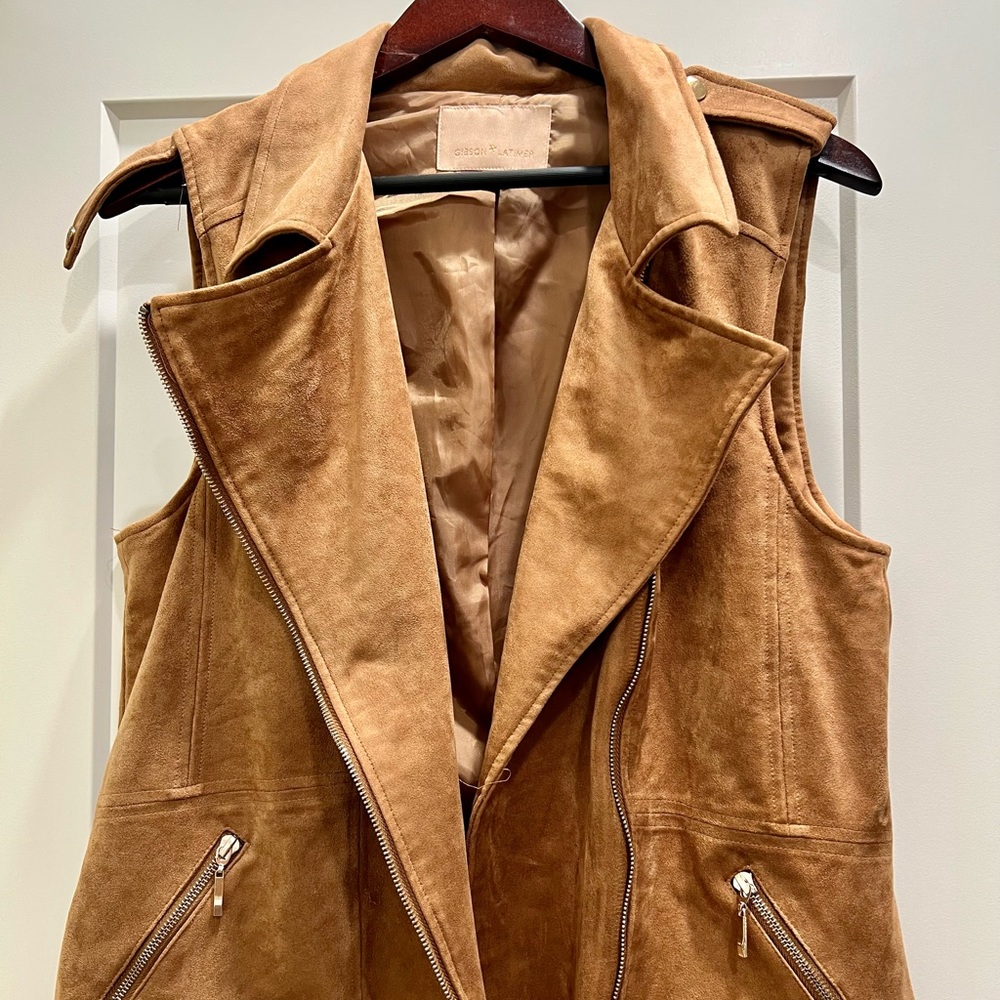 Gibson & Latimer Faux-Suede Vest - MEDIUM